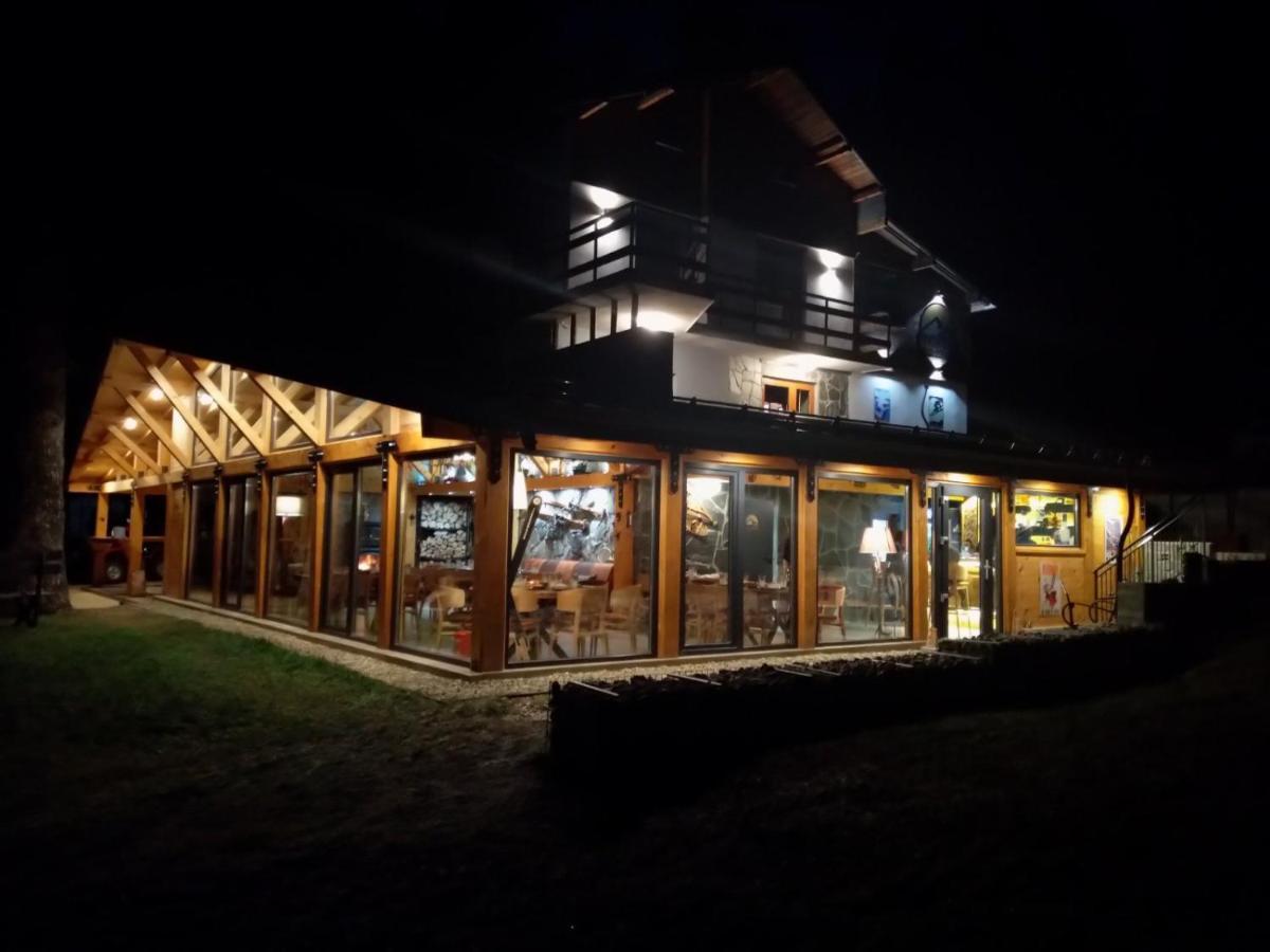 Algara Hut Ξενοδοχείο Panichishte Εξωτερικό φωτογραφία